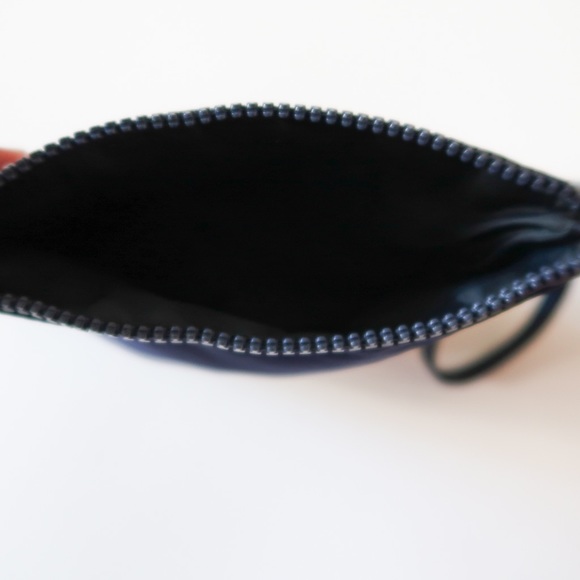 Tommy Hilfiger bag - Picture 7 of 7